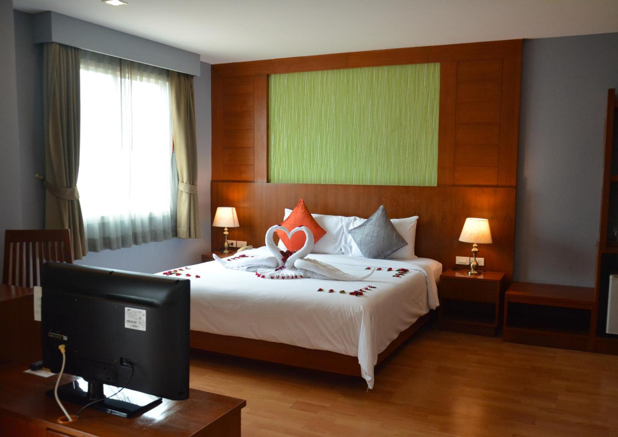 Elite Suites Patong By Bauman Residence Exterior foto